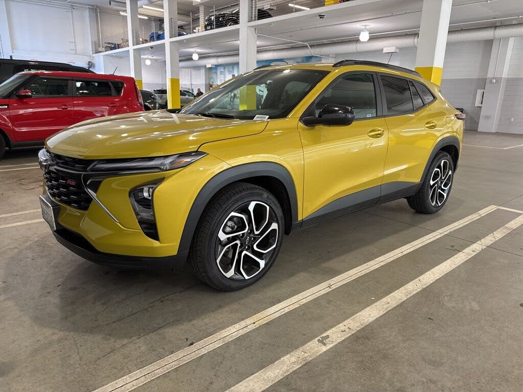 2024 Chevrolet Trax RS with 2RS FWD