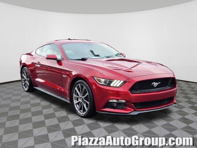 2017 Ford Mustang GT Premium Coupe RWD