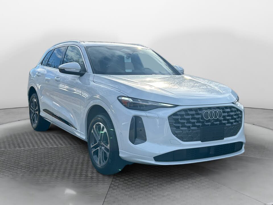 2025 Audi Q5 quattro Premium Plus 40 TFSI