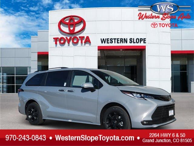 2026 Toyota Sienna Woodland Edition 7-Passenger AWD