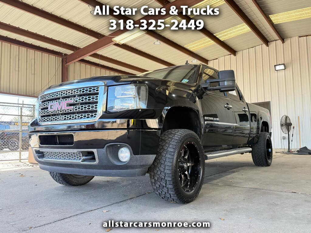 2014 GMC Sierra 2500HD Denali Crew Cab SB 4WD