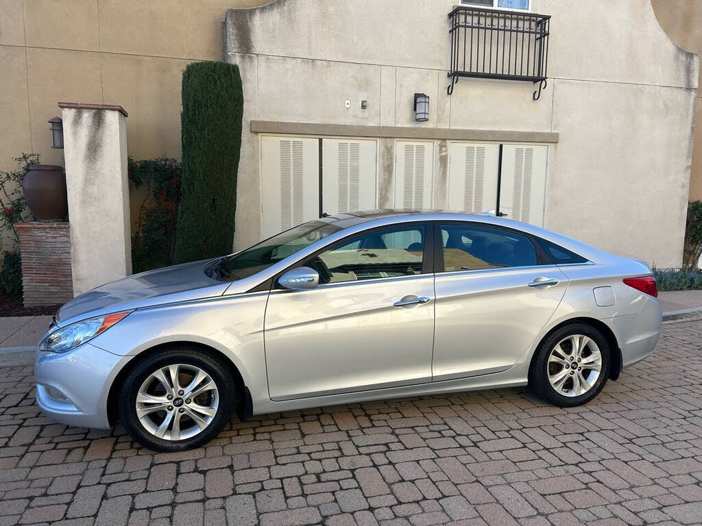 2011 Hyundai Sonata Limited FWD