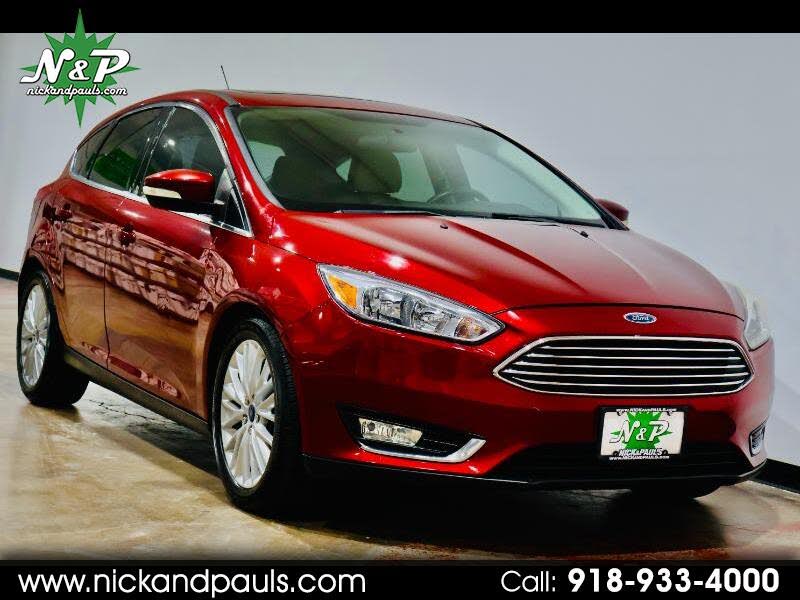 2017 Ford Focus Titanium Hatchback