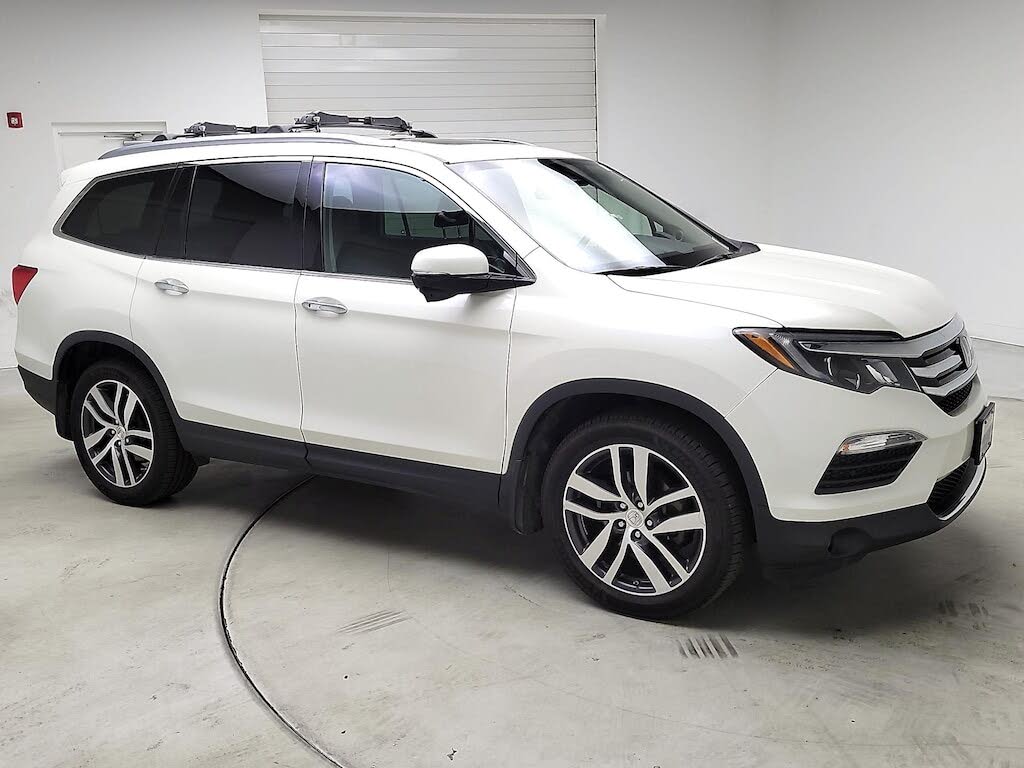 2018 Honda Pilot Touring FWD