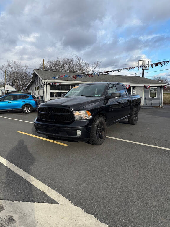 2018 RAM 1500 Big Horn Crew Cab 4WD