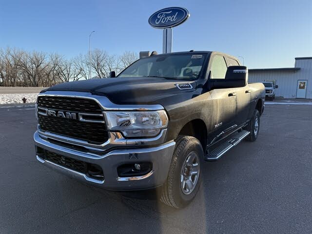 2024 RAM 2500 Big Horn Crew Cab 4WD