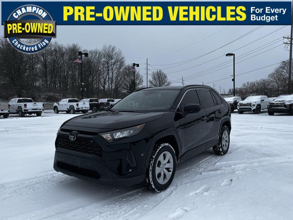 2020 Toyota RAV4 LE FWD