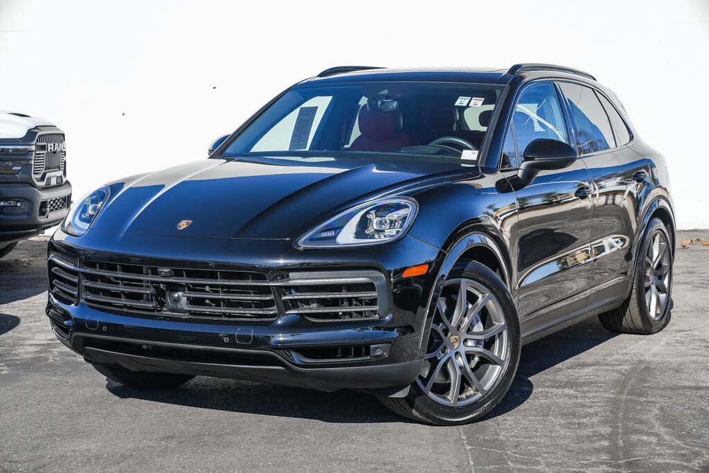 2023 Porsche Cayenne Platinum Edition AWD