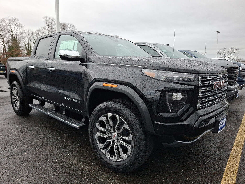 2026 GMC Canyon Denali Crew Cab 4WD