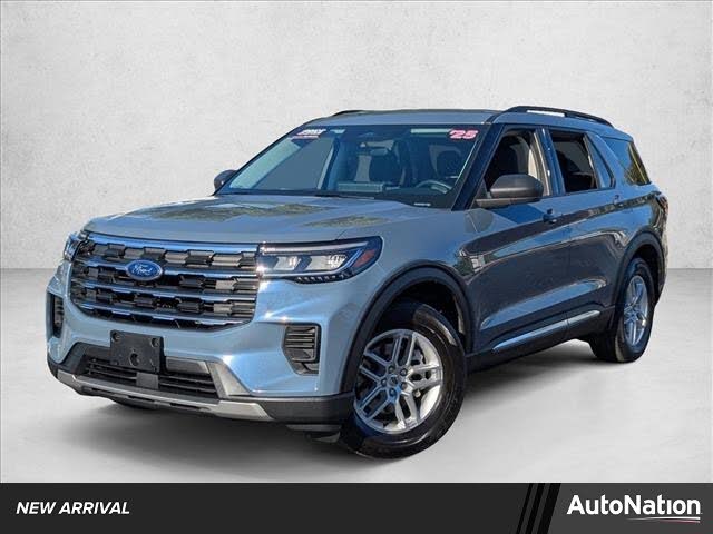 2025 Ford Explorer Active RWD