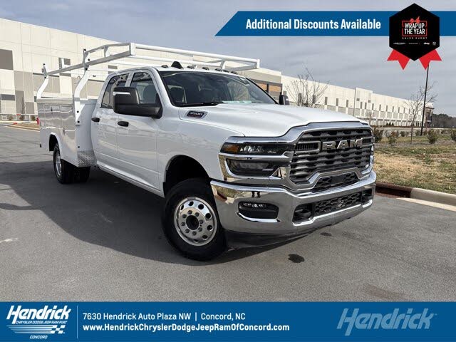 2025 RAM 3500 Chassis Tradesman Crew Cab LB DRW 4WD