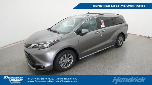 2026 Toyota Sienna XLE 7-Passenger FWD