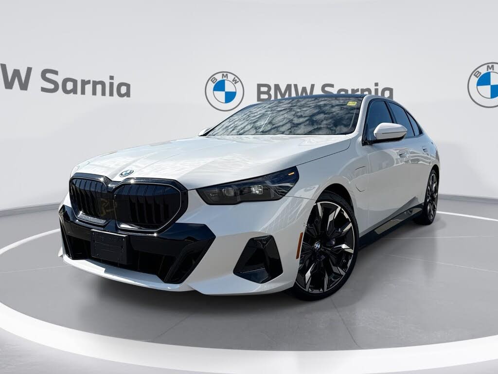 BMW 5 Series 550e xDrive 2026
