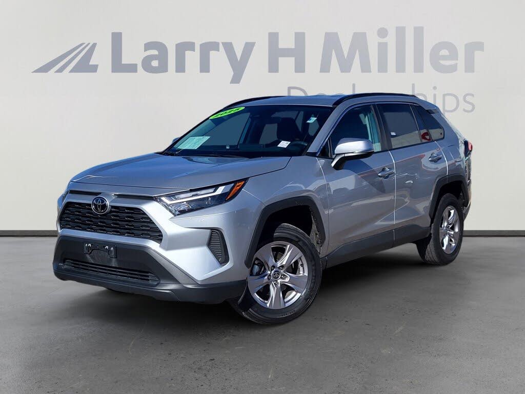 2025 Toyota RAV4 XLE AWD
