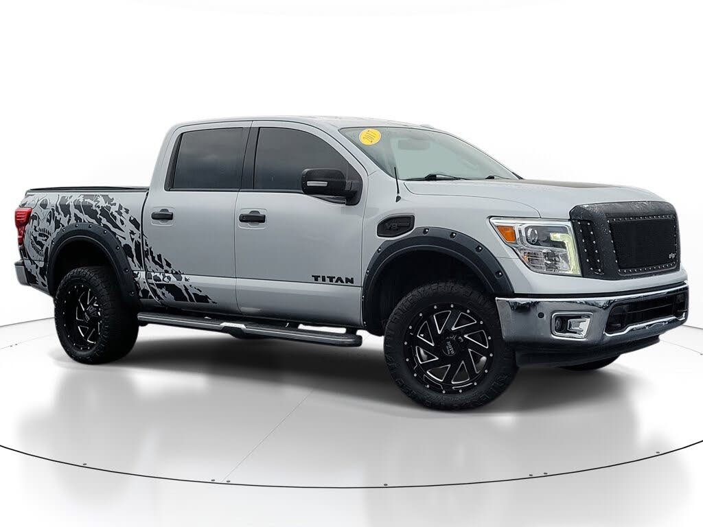 2017 Nissan Titan SL Crew Cab 4WD