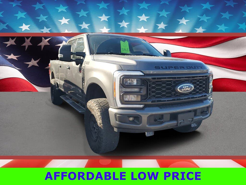 2023 Ford F-250 Super Duty XLT Crew Cab 4WD
