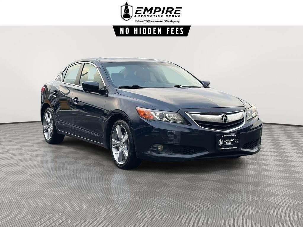 2013 Acura ILX 2.0L FWD with Technology Package