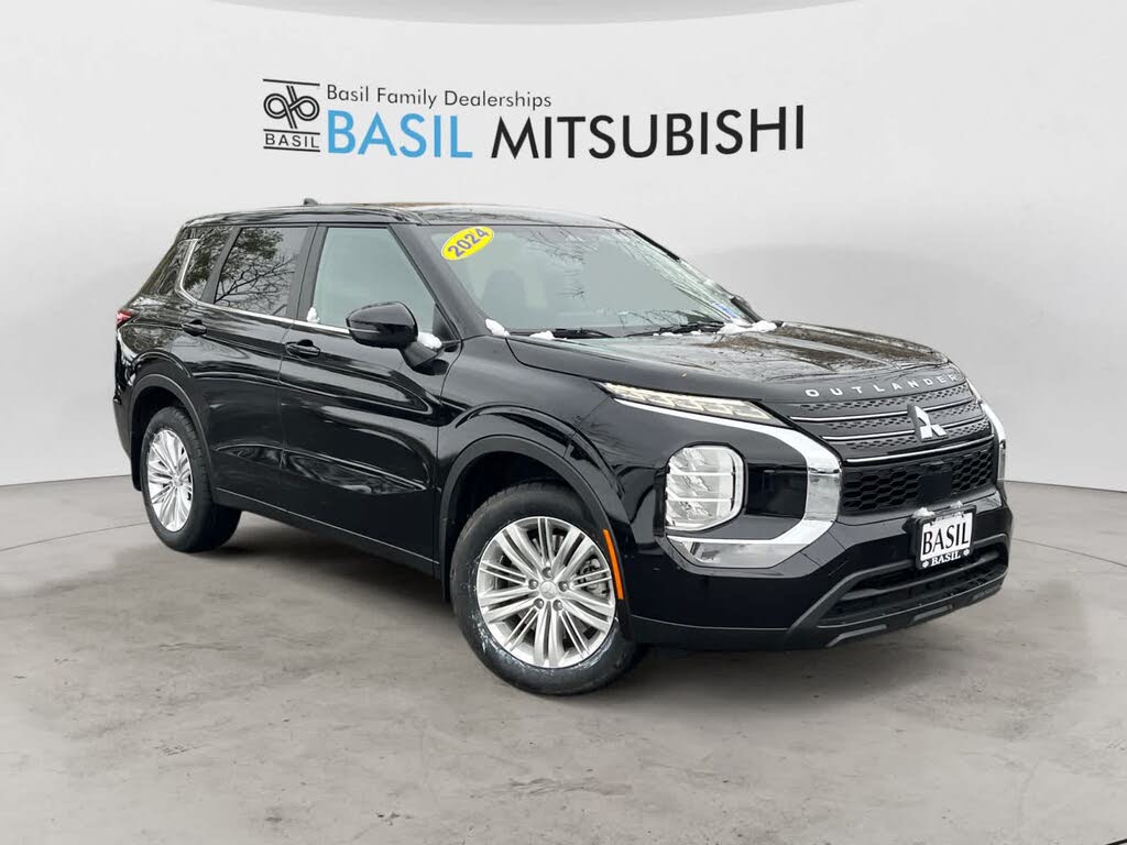 2024 Mitsubishi Outlander ES S-AWC