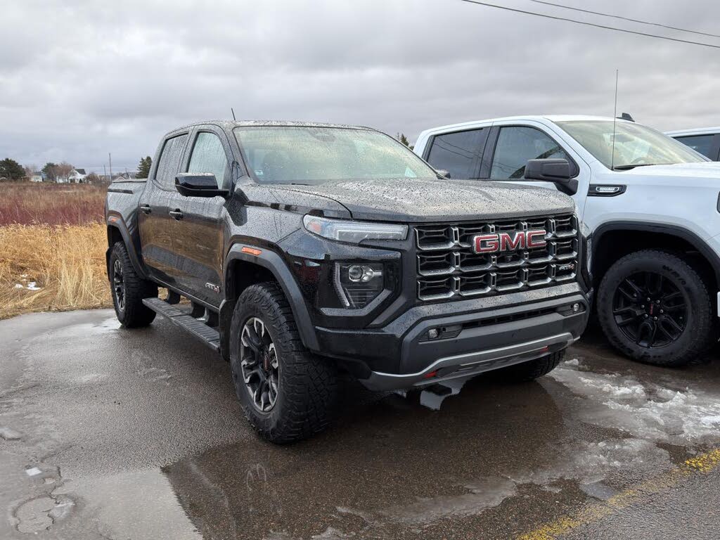 2024 GMC Canyon AT4 Crew Cab 4WD