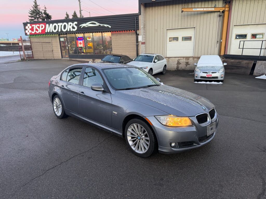 2011 BMW 3 Series 328i xDrive Sedan AWD