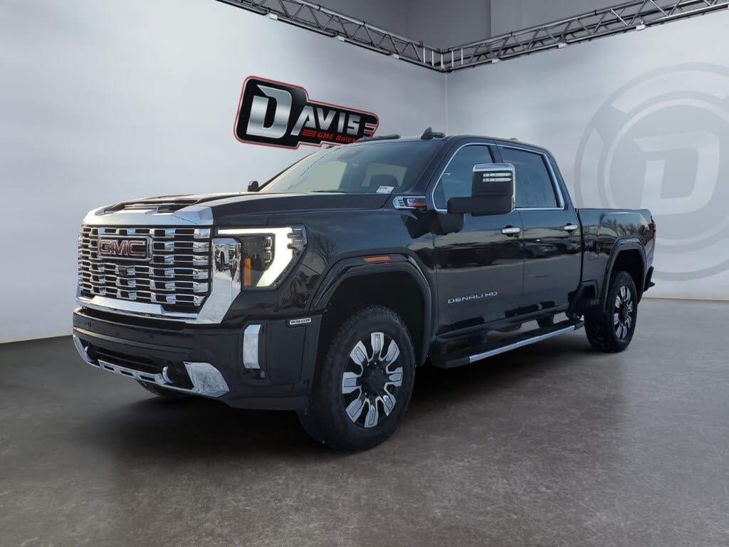 GMC Sierra 2500HD Denali Crew Cab 4WD 2026