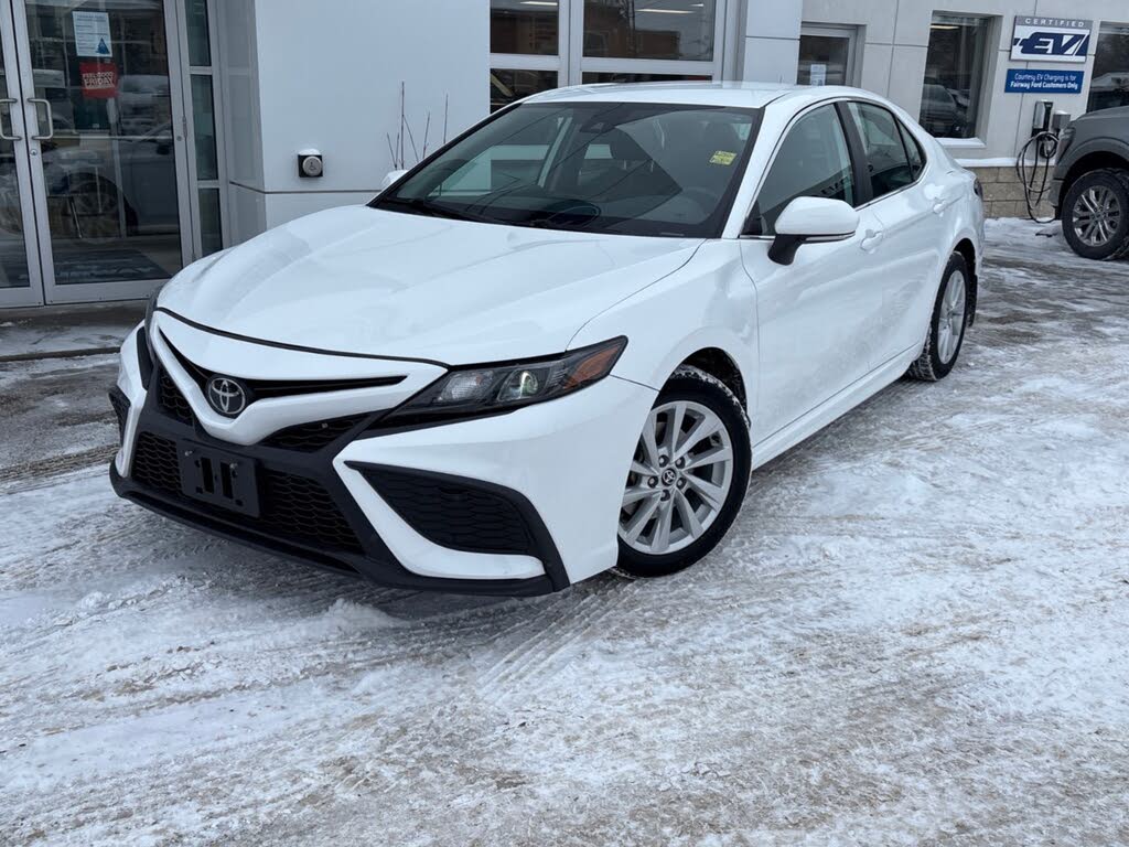 Toyota Camry SE FWD 2022