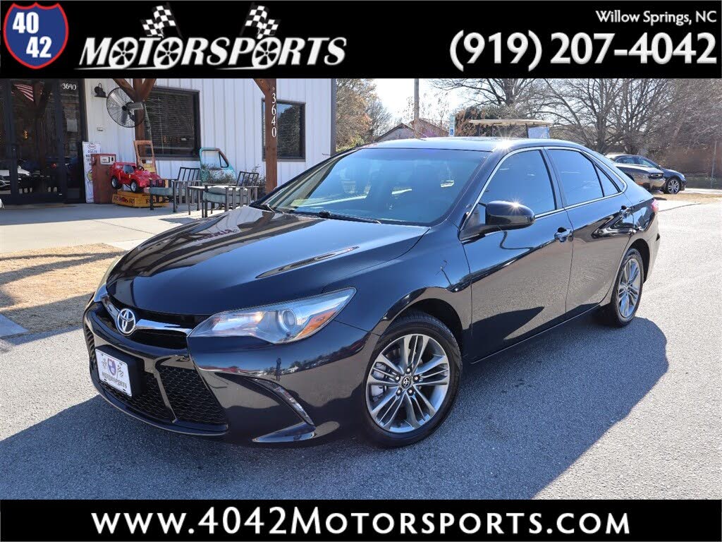2017 Toyota Camry SE