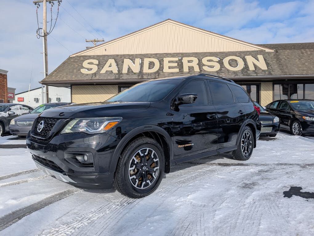2020 Nissan Pathfinder SL FWD
