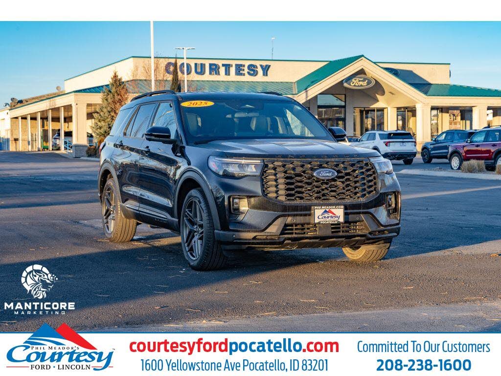 2025 Ford Explorer ST-Line AWD