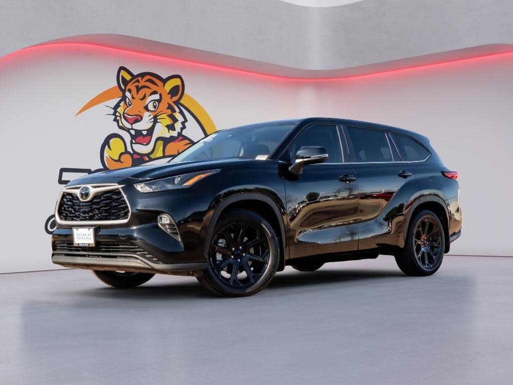 2023 Toyota Highlander LE FWD