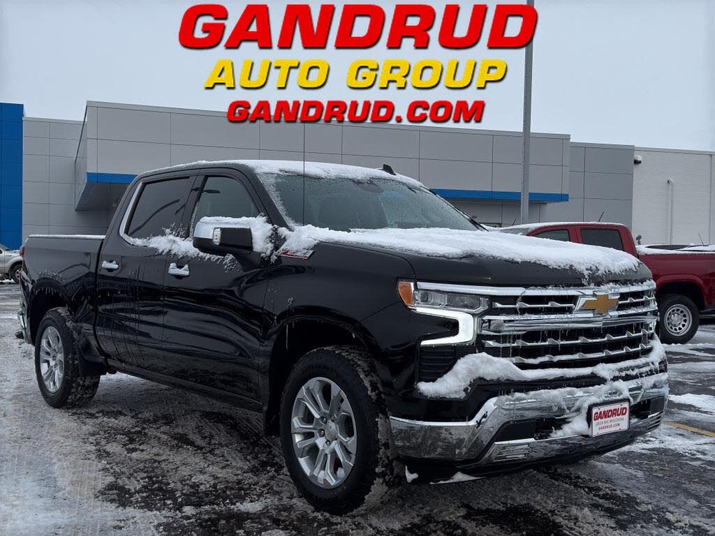 2024 Chevrolet Silverado 1500 LTZ Crew Cab 4WD