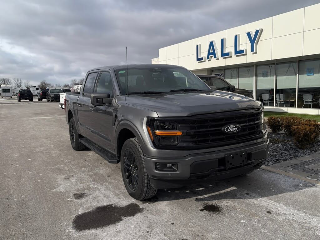 Ford F-150 XLT SuperCrew 4WD 2025