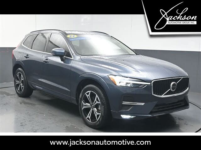 2022 Volvo XC60 B5 Momentum FWD