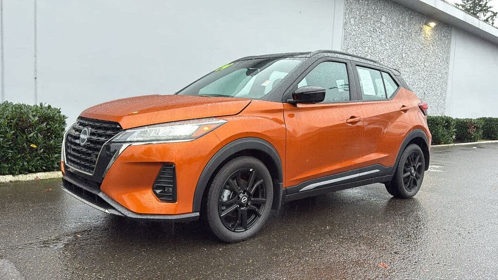 2024 Nissan Kicks SR FWD