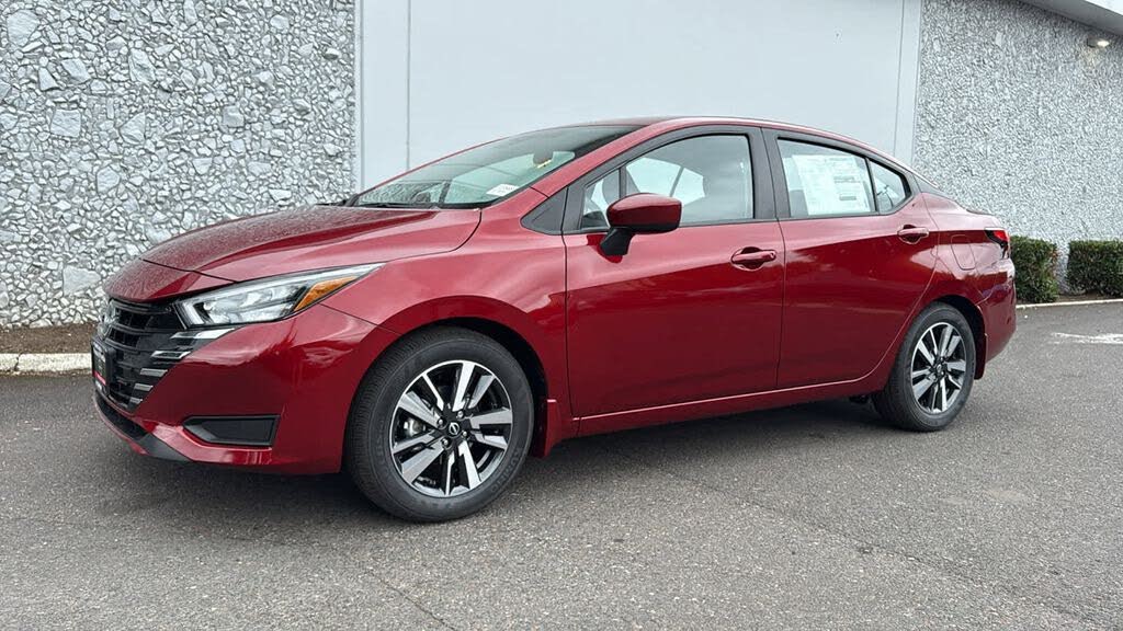 2025 Nissan Versa SV FWD