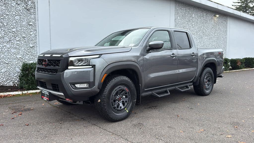 2026 Nissan Frontier PRO-4X Crew Cab 4WD