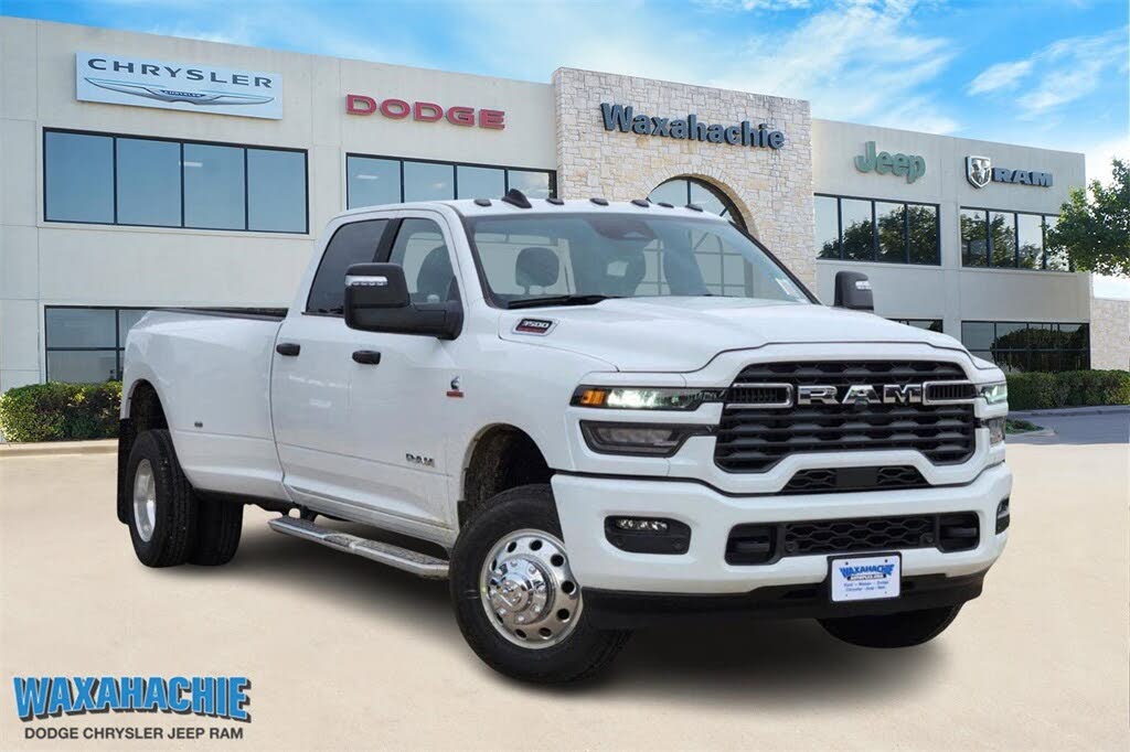 2025 RAM 3500 Big Horn Crew Cab LB DRW 4WD