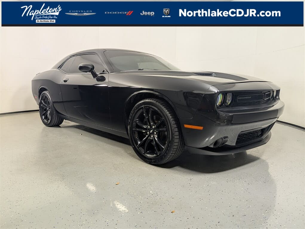 2018 Dodge Challenger SXT RWD