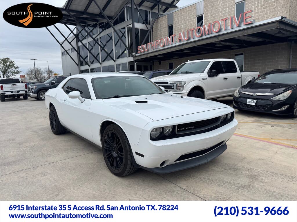 2014 Dodge Challenger SXT RWD