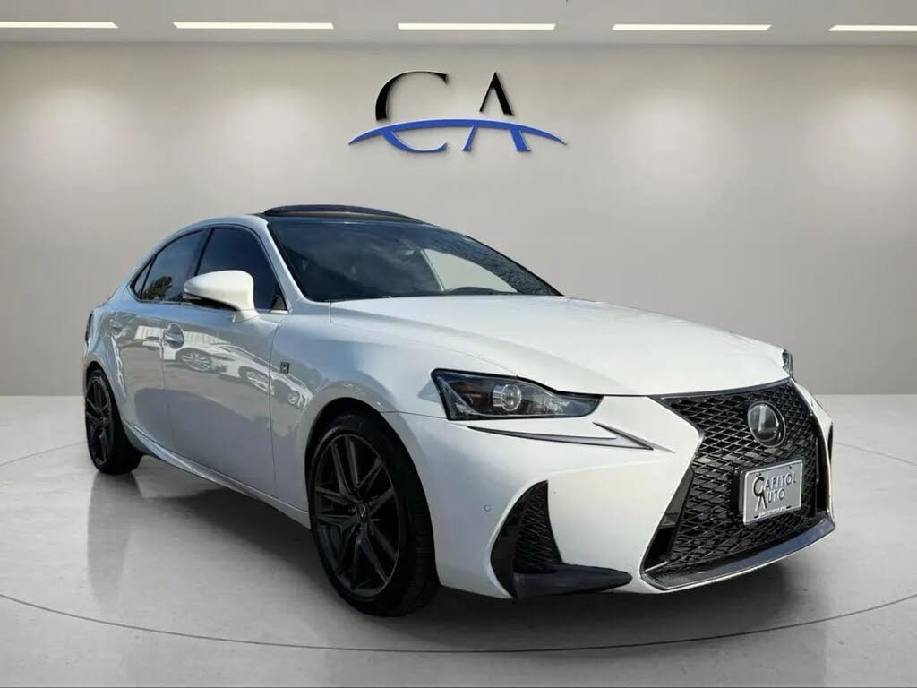 2019 Lexus IS 300 RWD