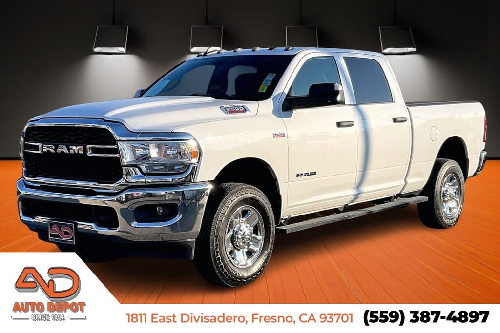 2022 RAM 2500 Tradesman Crew Cab 4WD