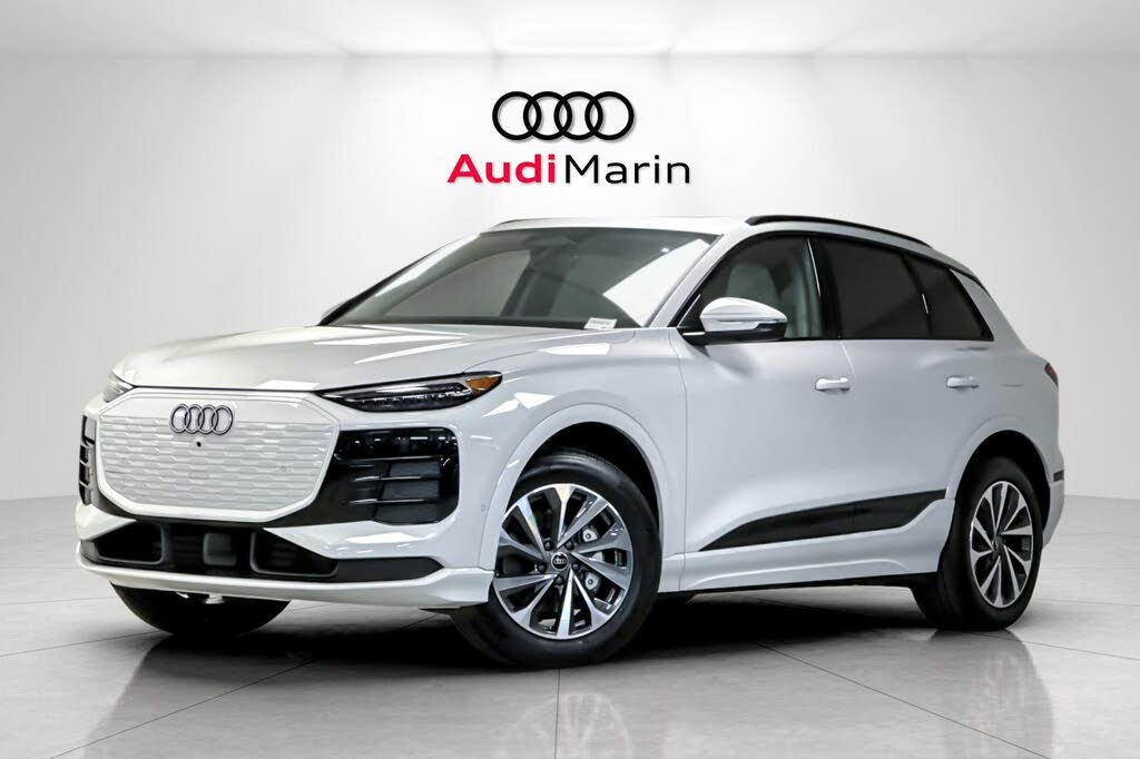 2025 Audi Q6 e-tron quattro Premium Plus