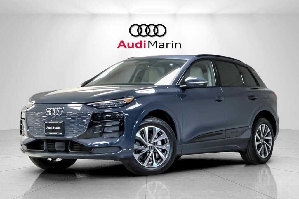 2025 Audi Q6 e-tron quattro Premium Plus