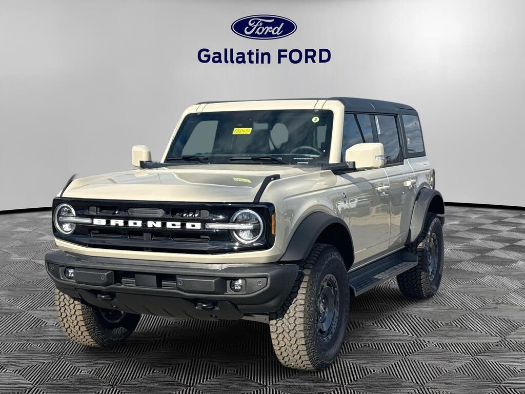 2025 Ford Bronco Outer Banks 4-Door 4WD