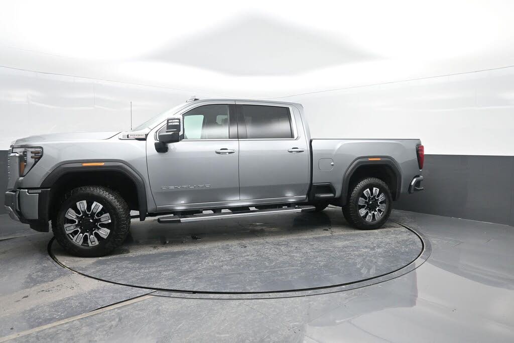 2025 GMC Sierra 2500HD Denali Crew Cab 4WD