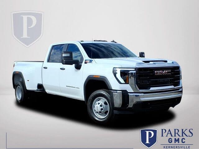 2026 GMC Sierra 3500HD Pro Crew Cab 4WD