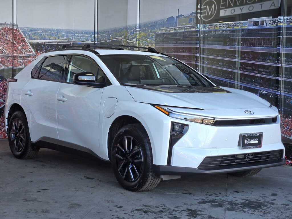 2026 Toyota bZ XLE Plus FWD