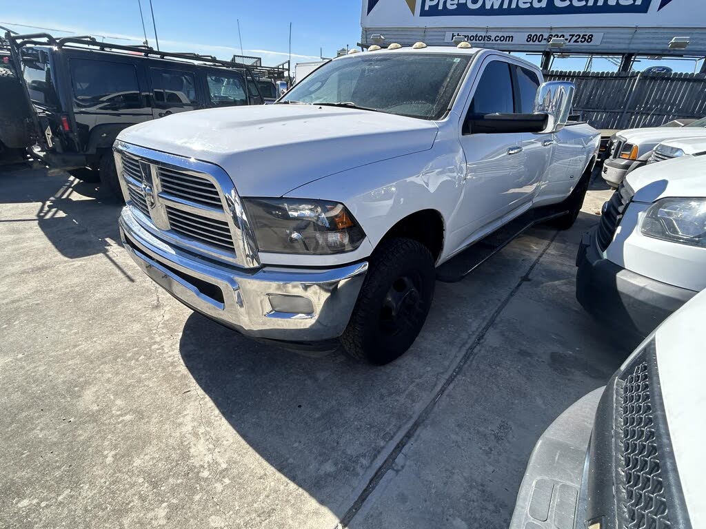 2012 RAM 3500 Laramie Crew Cab LB DRW 4WD