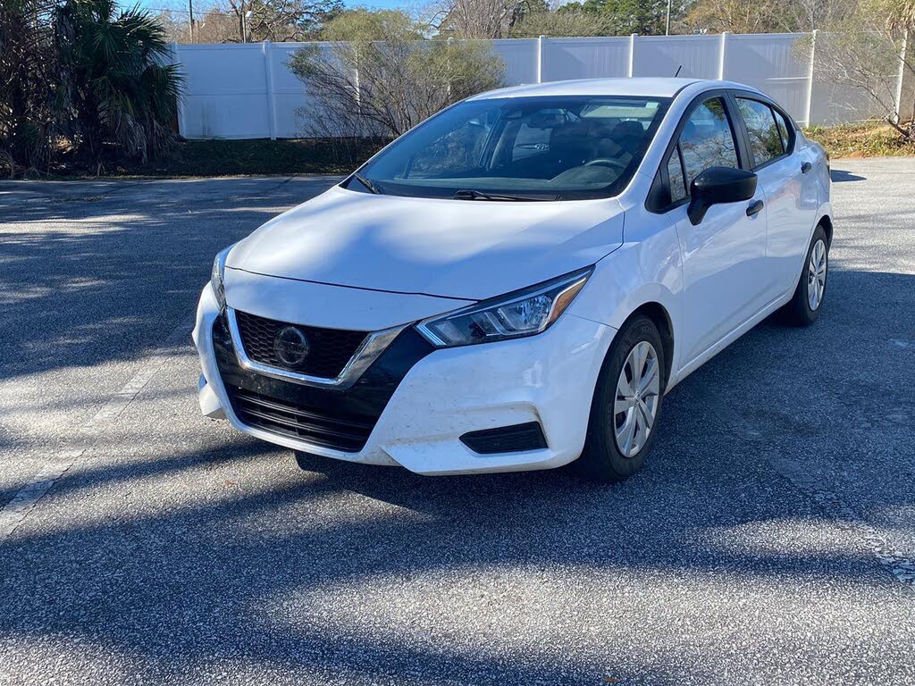 2020 Nissan Versa S FWD