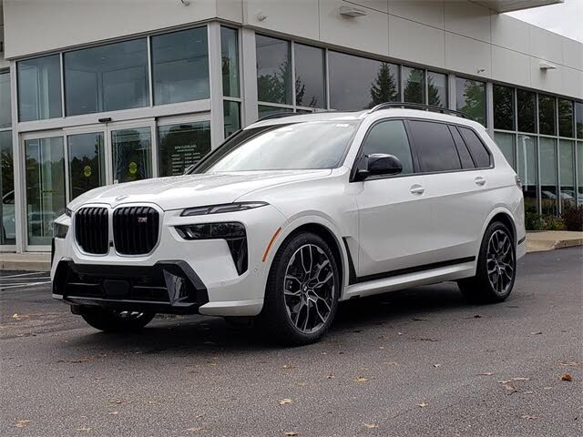 2026 BMW X7 M60i AWD